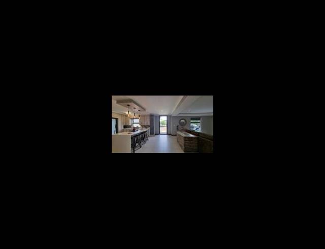 4 BEDROOM HOUSE FOR SALE IN MIDSTREAM RIDGE